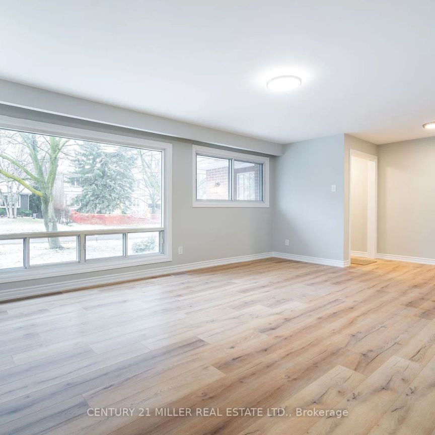 Detached Home For Lease | W9254638 - Photo 1