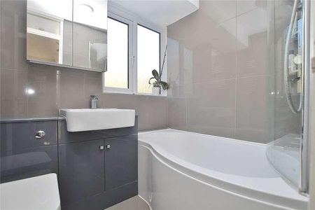 Brookwood, Woking, Surrey, GU24 - Photo 4