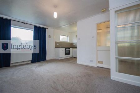 2 bedroom detached bungalow to rent - Photo 4