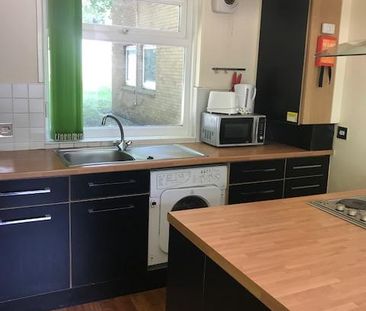 1 bedroom in a house share to rent - Photo 6