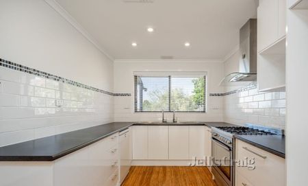 54A Austin Crescent, Pascoe Vale - Photo 2