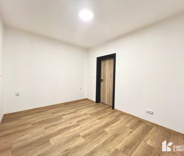 Pronájem bytu 2+kk 37 m² - Fotografie 2
