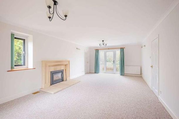 High Street, Wellow, BA2 - Photo 1