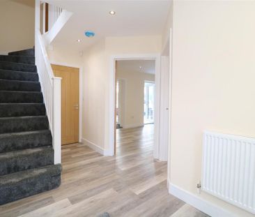 4 bedroom detached house to rent - Photo 6