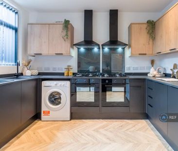 1 bedroom in a house share to rent - Photo 3