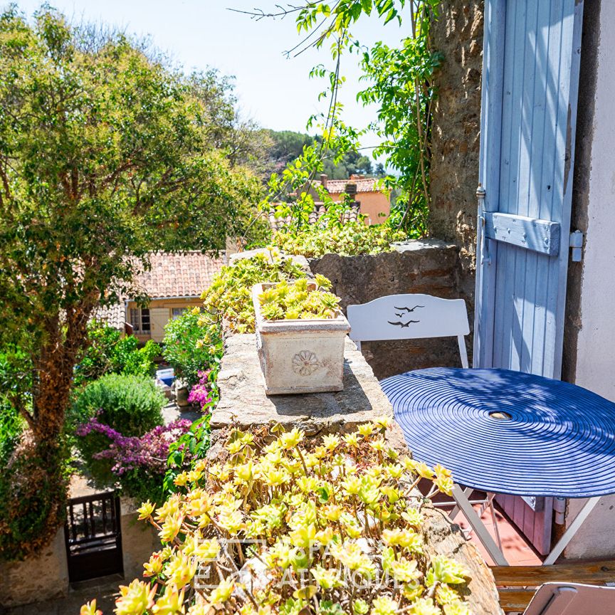 Maison de caractère au cœur du village - Photo 1