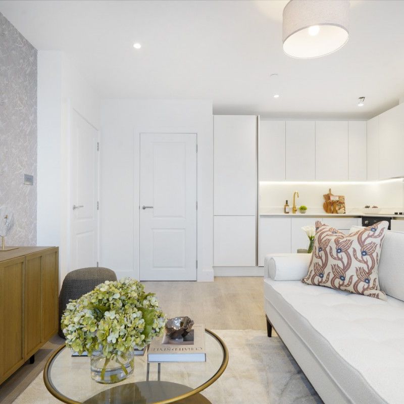 High Road, SW16, Streatham High Road - Photo 1