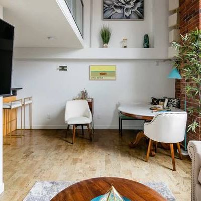 Heritage Loft - Heart of downtown, furnished, utilities incl - Photo 1