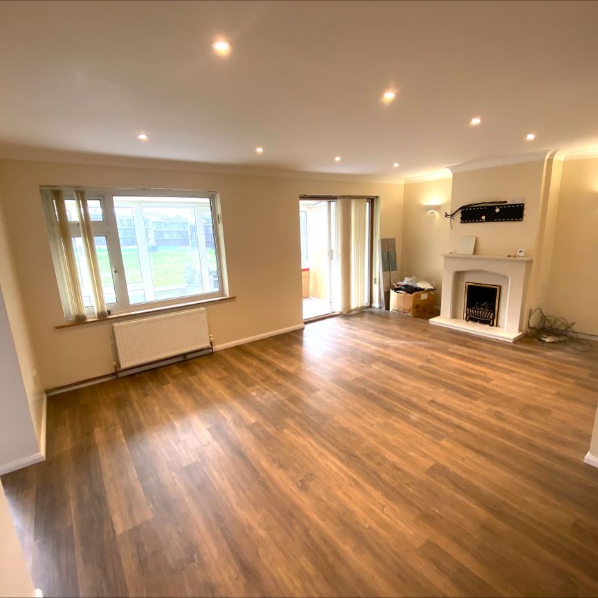 4 bedroom house to rent Chaucer Road, Sudbury, CO10 - Photo 1