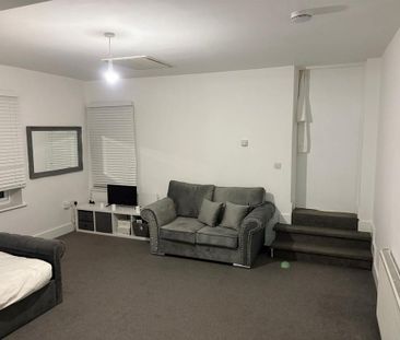 1 bedroom flat to rent - Photo 6