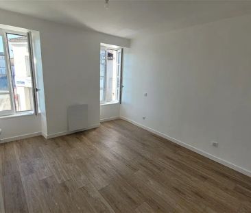Location appartement 3 pièces - 47.79m² à St jean d angely (17400) - Photo 3