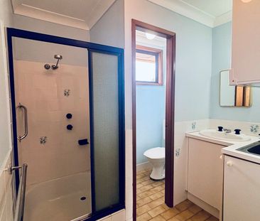 Peaceful location with district viewa - Photo 6