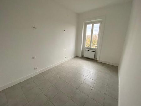 Location Appartement 2 pièces 34m² DECINES CHARPIEU 69150 - Photo 3