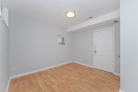 For Lease - 21 Beverley Street Unit# (Lower Level), Waterloo, Ontario - Photo 2
