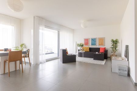 Ampio e moderno appartamento di 2.5 locali - a 2 passi dal centro - Foto 4