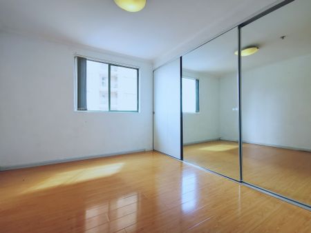 Prime Hurstville Location | Contemporary 3-Bedroom Apartment with Waterviews - Photo 4