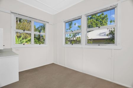 46 June Street, Mitchelton. - Photo 4