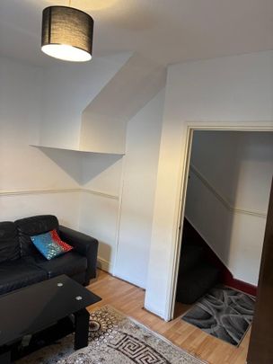 1 Bed Flat, Livingstone St, LE3 - Photo 1