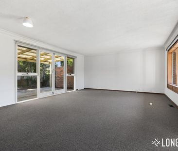 Stylishly Refreshed Home in Quiet Court Location! - Photo 1