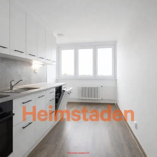 Pronájem bytu 3+1 76 m - Photo 1