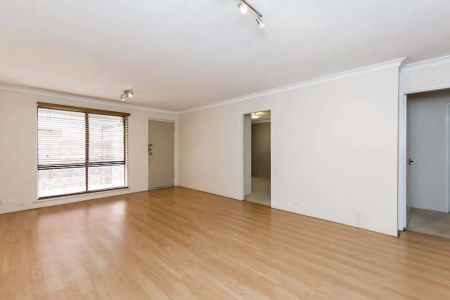 Lock up & Leave. - Photo 4