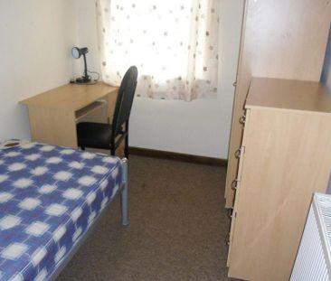 6 bedroom house to rent - Photo 4