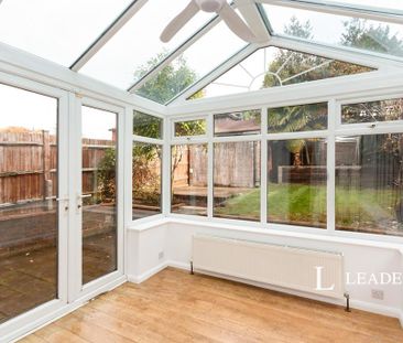 3 bedroom semi-detached house to rent - Photo 3