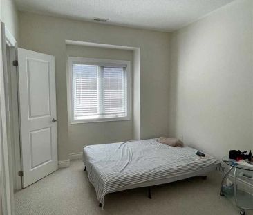 Detached Home For Lease | W9048796 - Photo 1