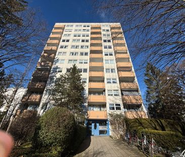 Helle 2-Zimmer-Wohnung in zentraler Lage von Neuperlach - Photo 1