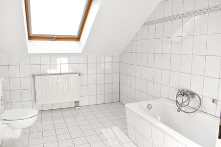 Loftartige Dachgeschosswohnung - 3 Zimmer - Aufzug - Foto 4