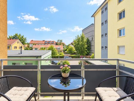 Gepflegte 3-Zimmer-Wohnung mit Loggia in ruhiger, zentraler Lage - Foto 4