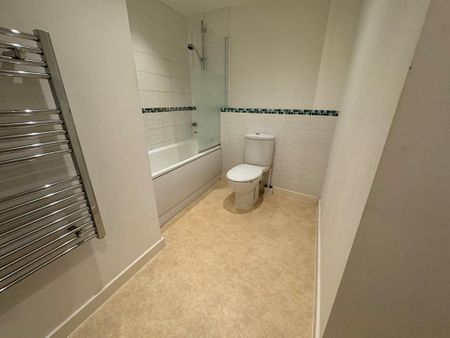 2 bedroom flat to rent - Photo 5