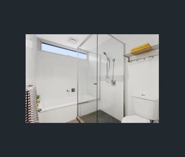 3/14 St Huberts Rd, Carnegie, Vic 3163 - Photo 6