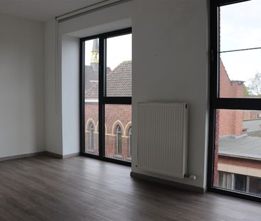 Modern éénslaapkamerappartement op 3eV met terras - Photo 1