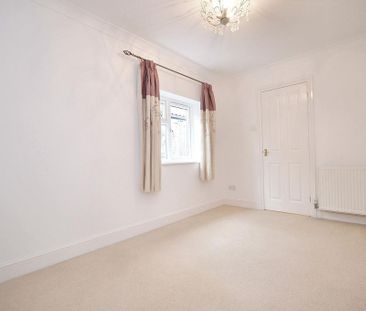 3 bedroom detached house to rent - Photo 5