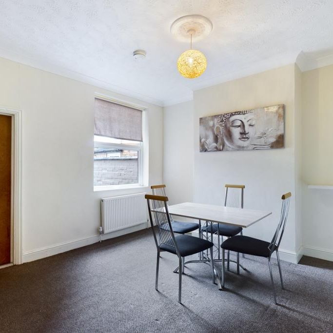 4 bedroom house to rent - Photo 1