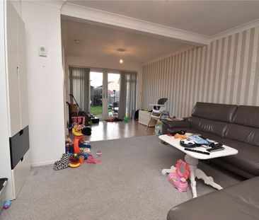 Kingsman Drive, Clacton-on-Sea, Essex, CO16 8UR - Photo 2