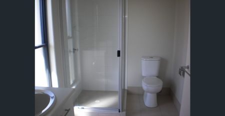 Large Family Home in Caloundra West! - Photo 2