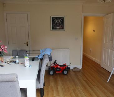 3 bedroom terraced house to rent - Photo 4