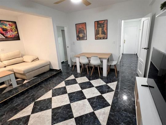 Piso de alquiler en Ronda Norte, 11, San Antón - Photo 1