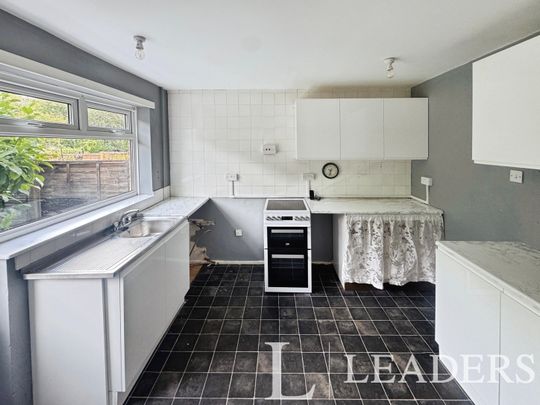 3 bedroom house to rent Brays Mead, Harlow, CM18 - Photo 1