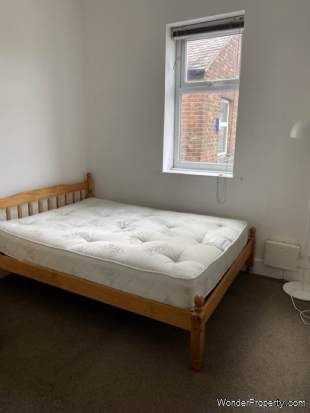 3 bedroom property to rent in Manchester - Photo 2