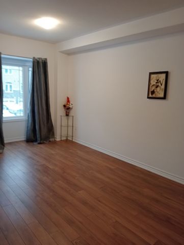For Lease - 38 Milson Crescent, Essa, Ontario - Photo 2