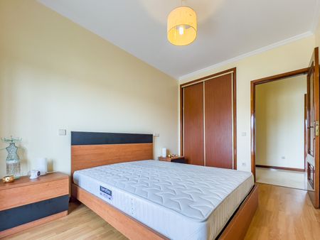 3 bedroom flat for rent in Ovar, Válega - Photo 2