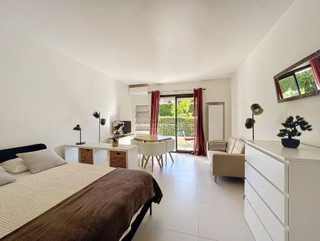 Location Appartement 1 pièce 28m² CANNES 06400 - Photo 5