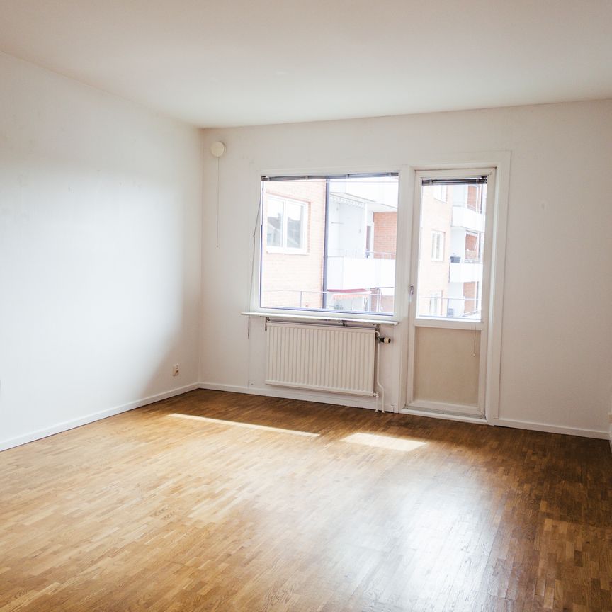 Gångbrogatan 2 - Foto 1