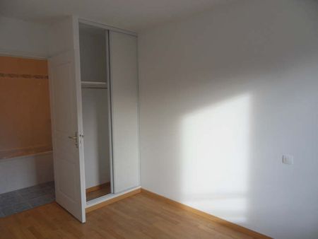 BAYEUX, Res. Phèdre, F2 situé au 2ème ét. avec ascenseur - Photo 2