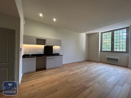 Location Appartement 3 pièces 72m² DOLE 39100 - Photo 5