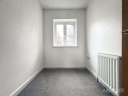 3 bedroom terraced house to rent - Photo 4