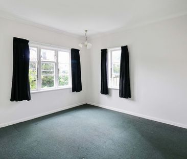 Woburn Art Deco Apartment - Photo 1